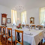 Friedrich Franz Palais 4*