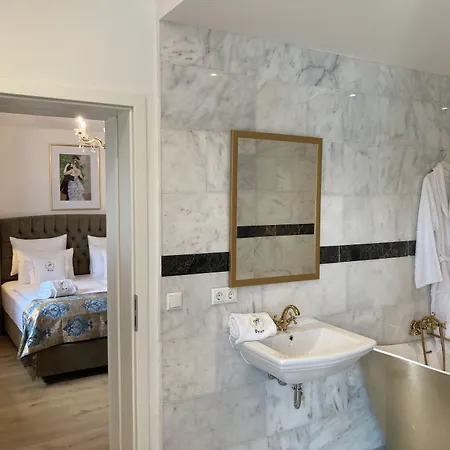 Szálloda Friedrich Franz Palais 4*